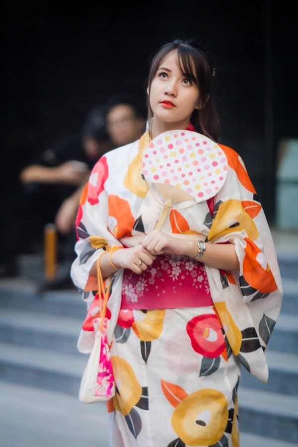 Découvrez les kimonos authentiques : guide de choix chez univers kimono